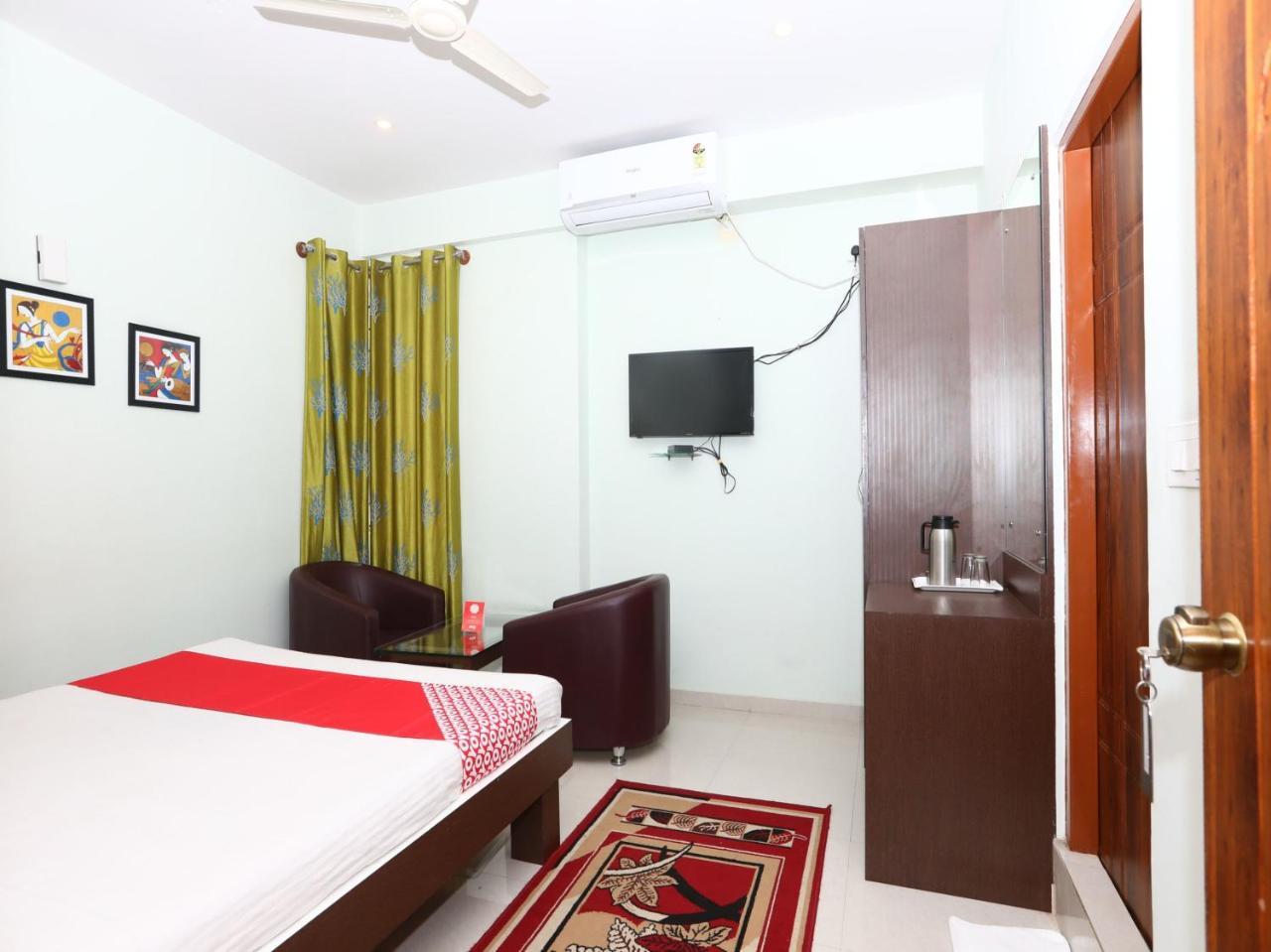 Golden Residency Hotel ไมซอร์ ภายนอก รูปภาพ