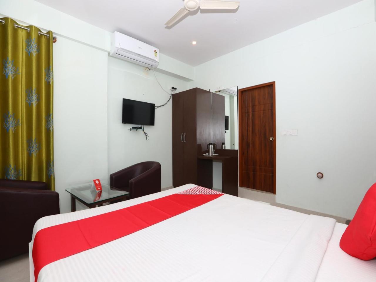 Golden Residency Hotel ไมซอร์ ภายนอก รูปภาพ