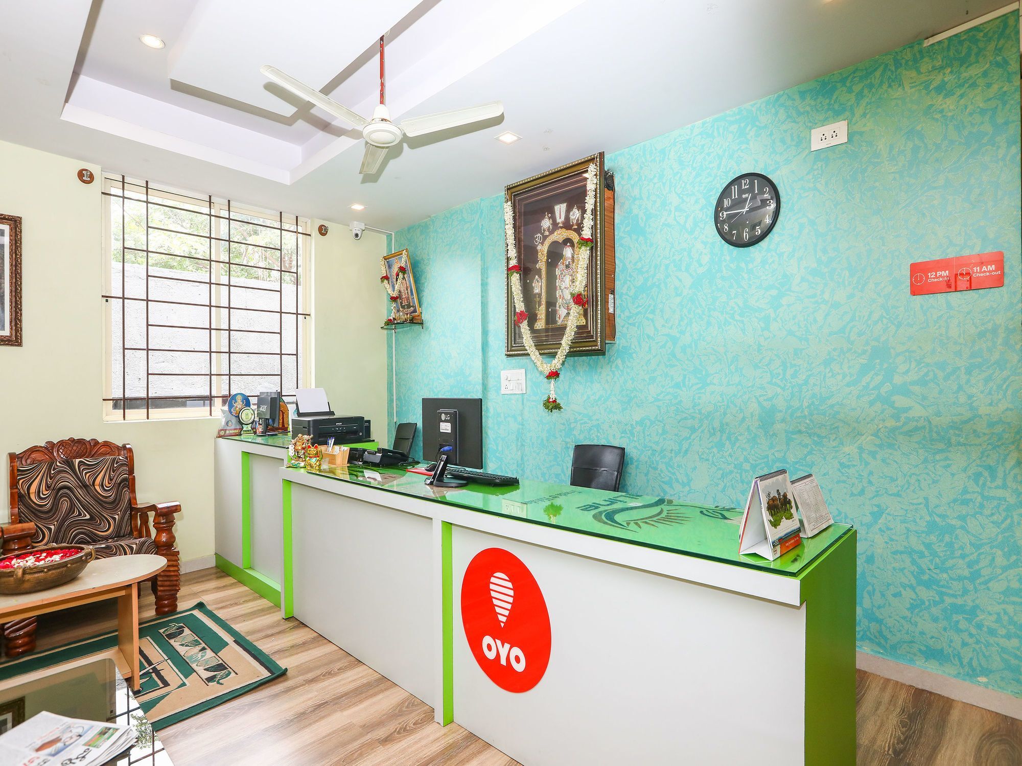 Golden Residency Hotel ไมซอร์ ภายนอก รูปภาพ